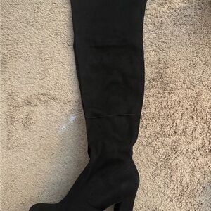 Elegant Black Over-the-Knee Boots
